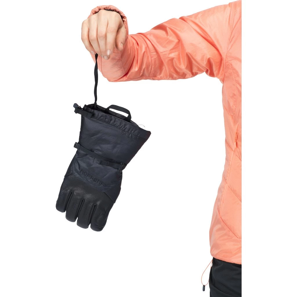 Norrona Trollveggen Gore-Tex Gloves - Caviar 5 Norrona Trollveggen Gore-Tex Gloves - Caviar - Image 5