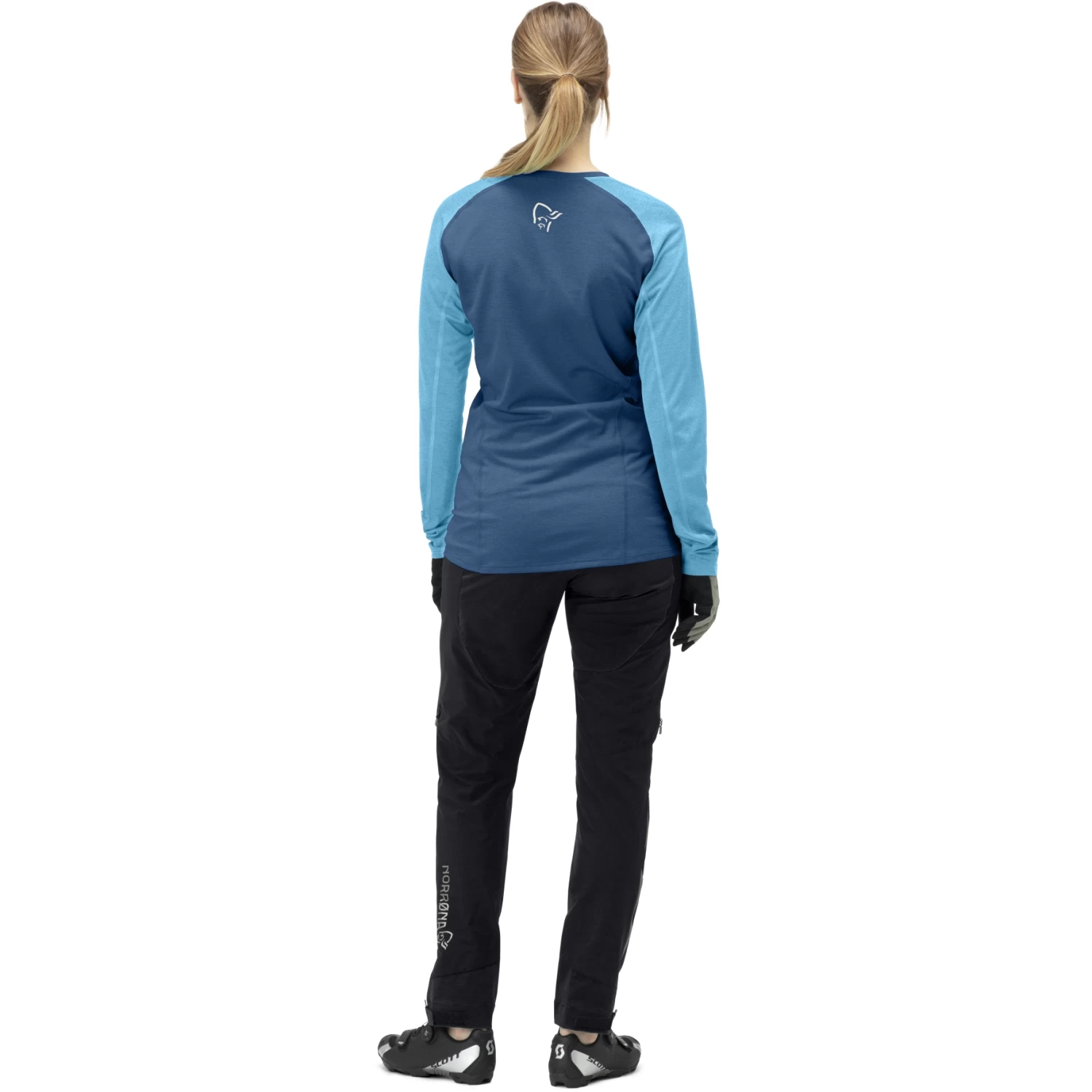 Norrona Fjørå Equaliser Lightweight Long Sleeve Shirt Women - Mykonos Blue/Aquarius 5 Norrona Fjørå Equaliser Lightweight Long Sleeve Shirt Women - Mykonos Blue/Aquarius - Image 5