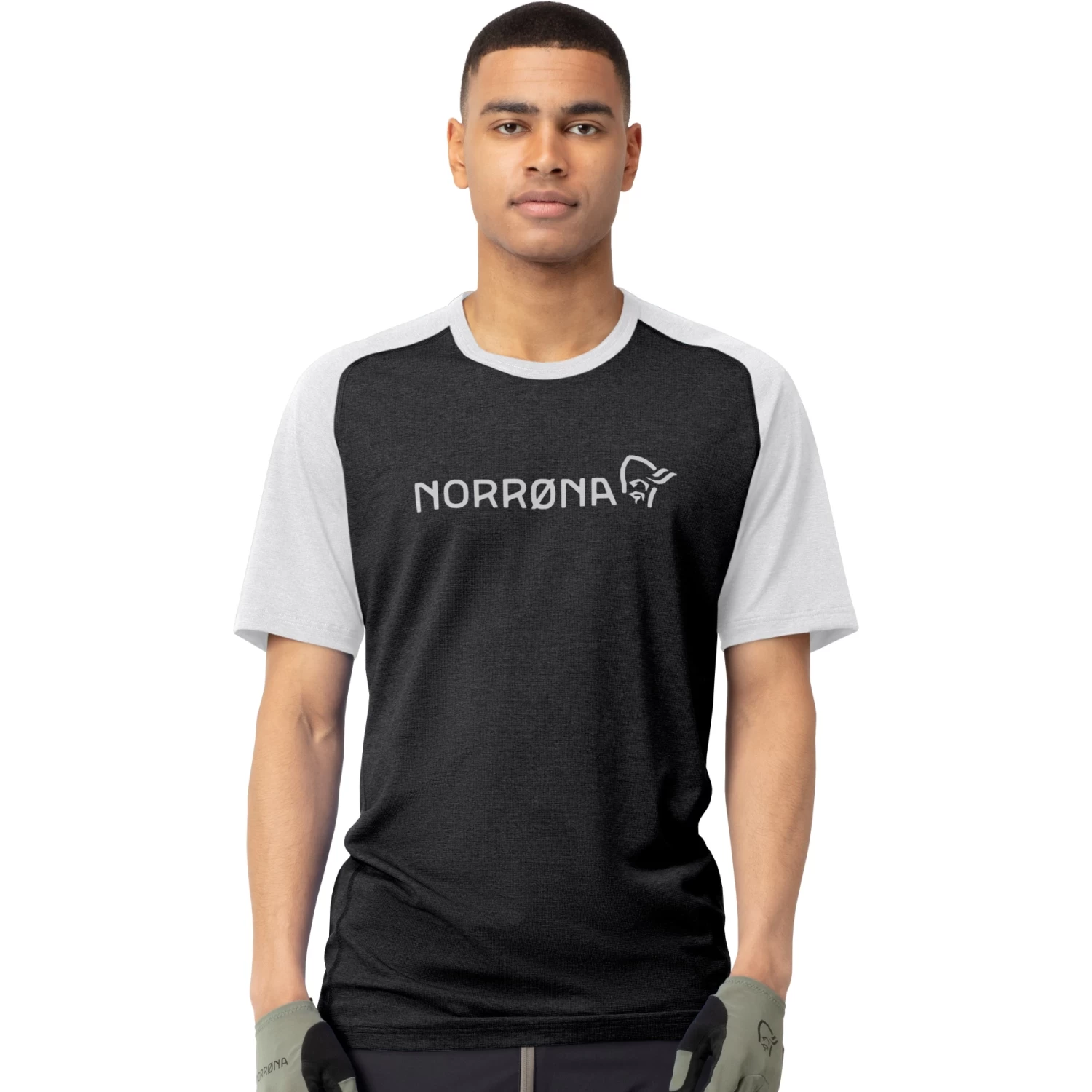 Norrona Fjørå Equaliser Lightweight T-Shirt Men - Caviar/Light Grey 1 Norrona Fjørå Equaliser Lightweight T-Shirt Men - Caviar/Light Grey