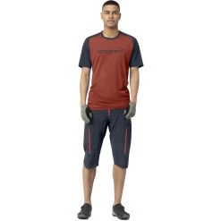 Norrona Fjørå Equaliser Lightweight T-Shirt Men - Rooibos Tea/Indigo Night -Norrona norrona fjora equaliser lightweight t shirt men rooibos tea indigo night model 1 1399609