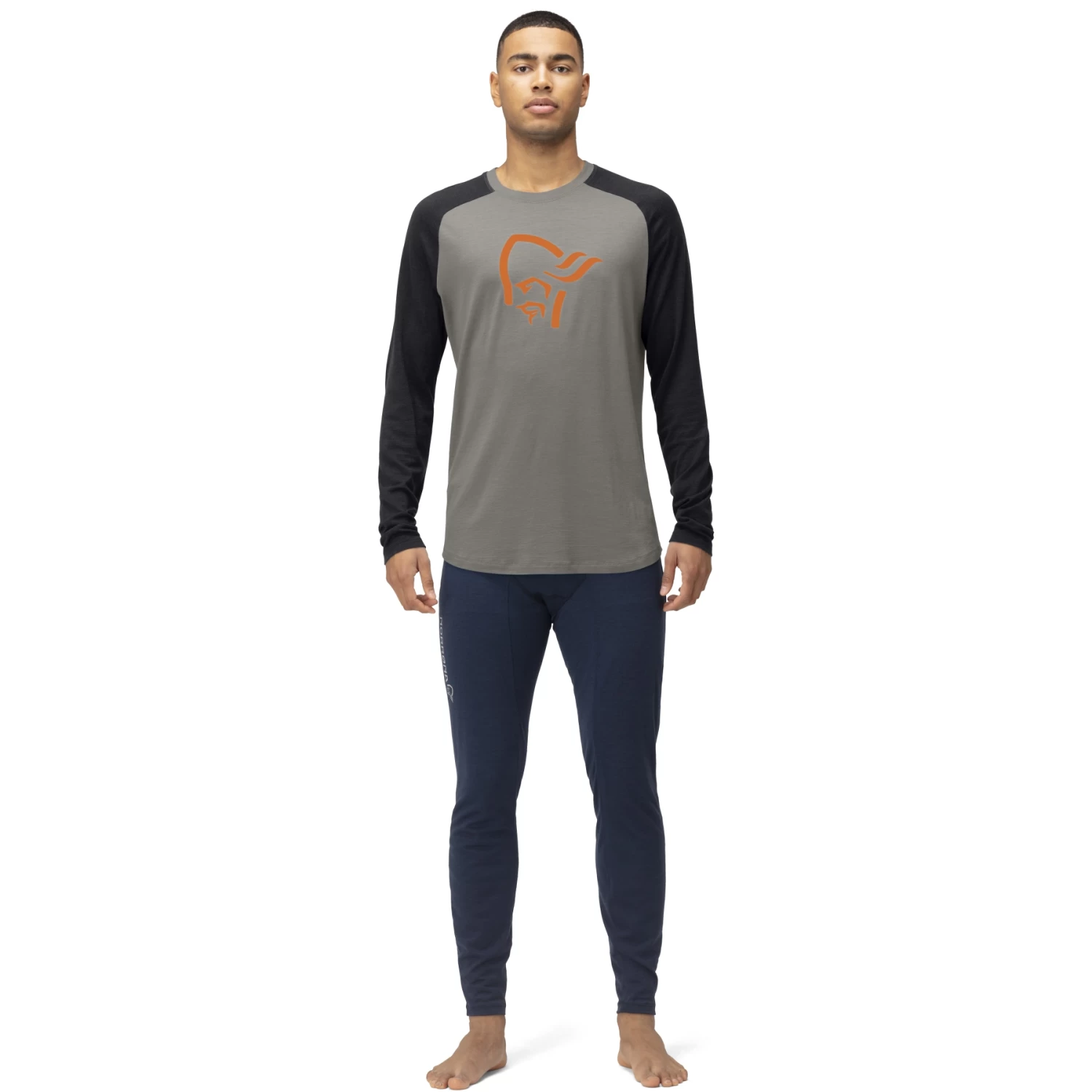 Norrona PureUll Long Sleeve Baselayer Men - Castor Grey/Caviar Melange 4 Norrona PureUll Long Sleeve Baselayer Men - Castor Grey/Caviar Melange - Image 4