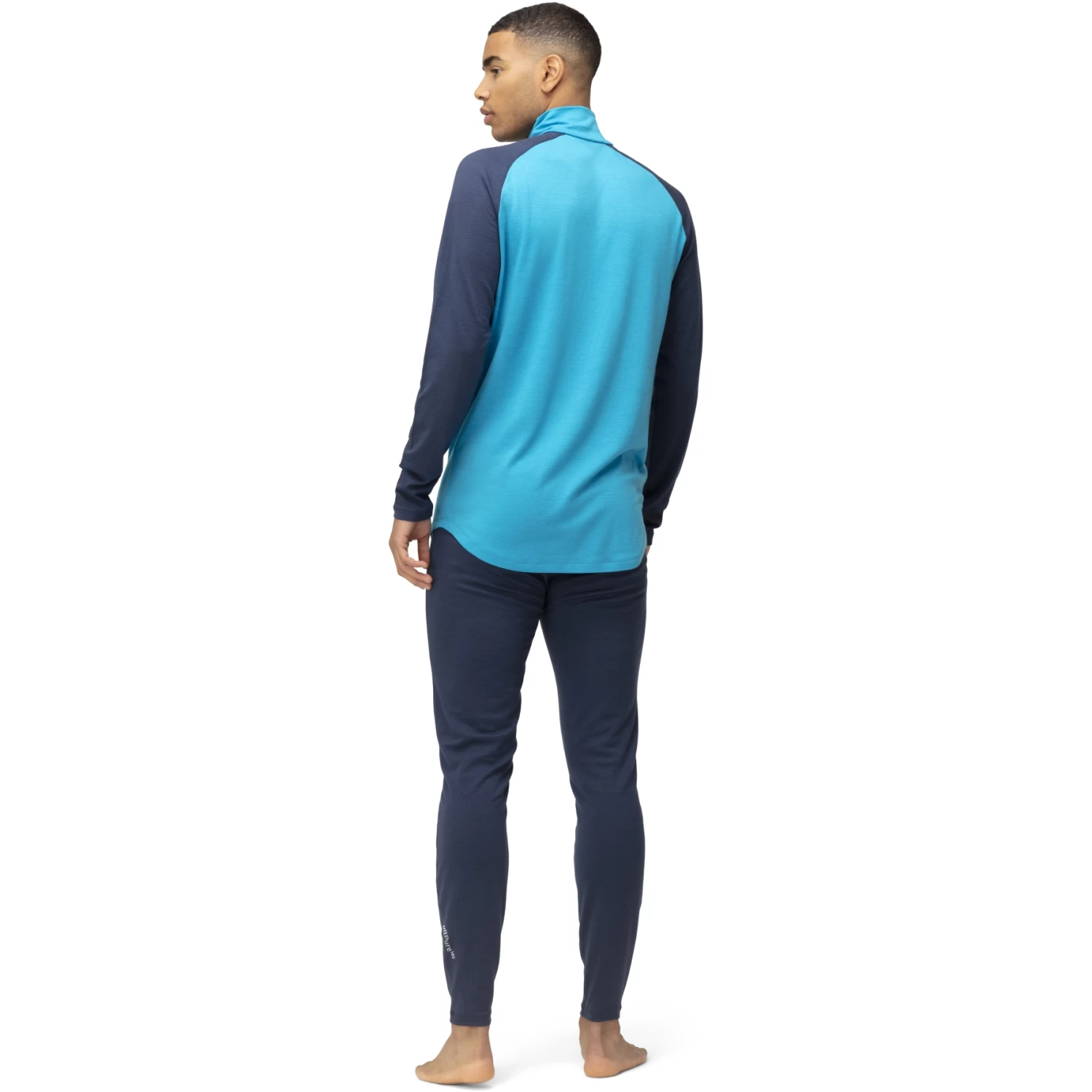 Norrona PureUll Zip Neck Baselayer Men - Hawaiian Surf/Indigo Night 5 Norrona PureUll Zip Neck Baselayer Men - Hawaiian Surf/Indigo Night - Image 5