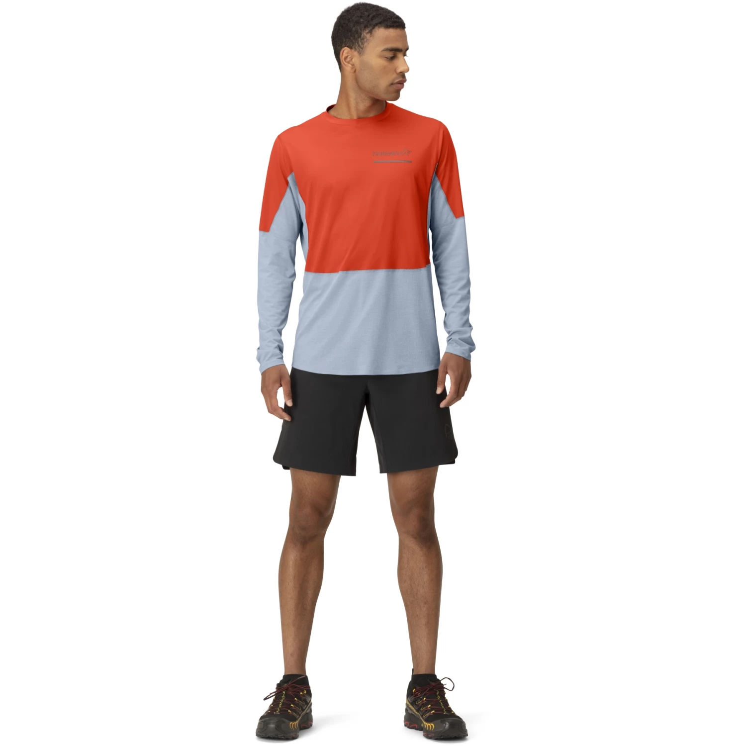Norrona Senja Equaliser Lightweight Long Sleeve Men - Arednalin 4 Norrona Senja Equaliser Lightweight Long Sleeve Men - Arednalin - Image 4