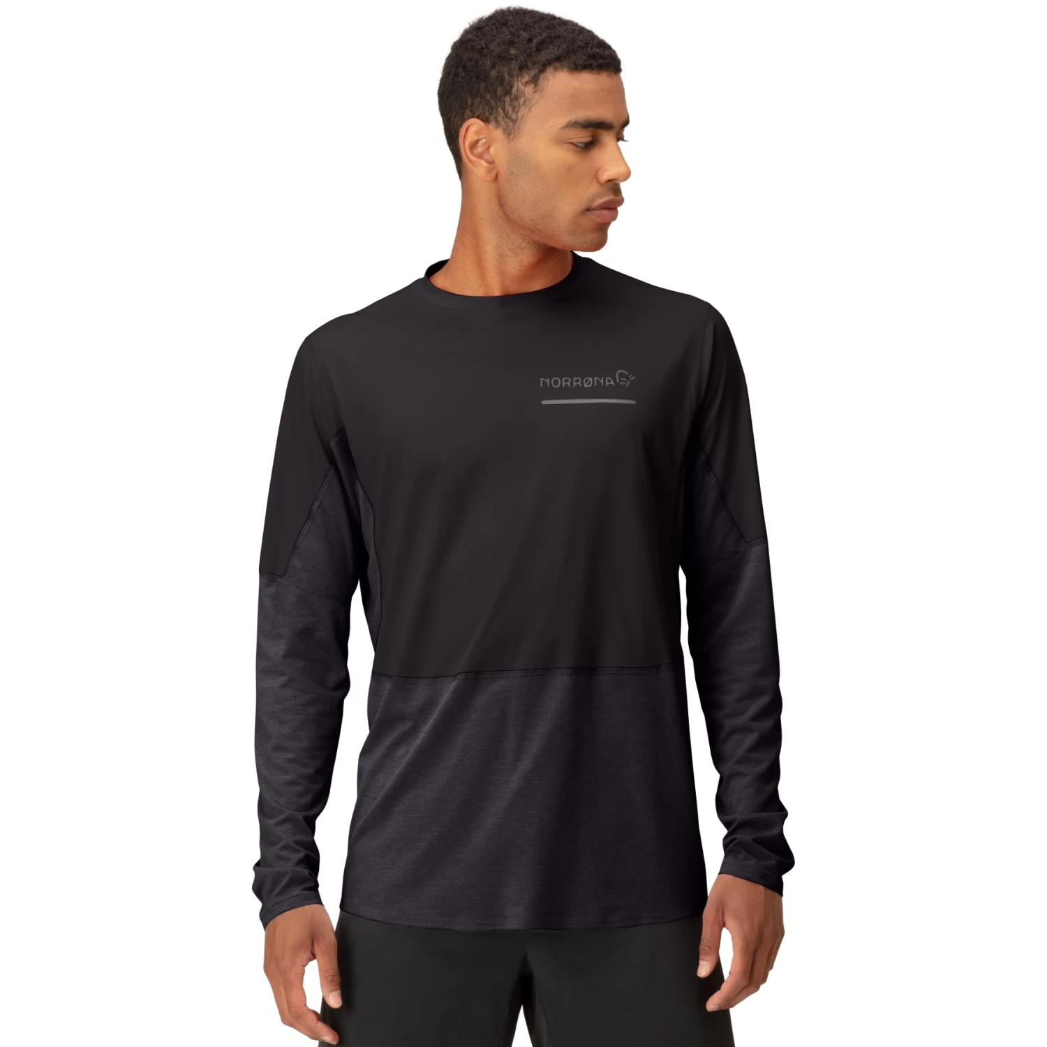Norrona Senja Equaliser Lightweight Long Sleeve Men - Caviar 1 Norrona Senja Equaliser Lightweight Long Sleeve Men - Caviar