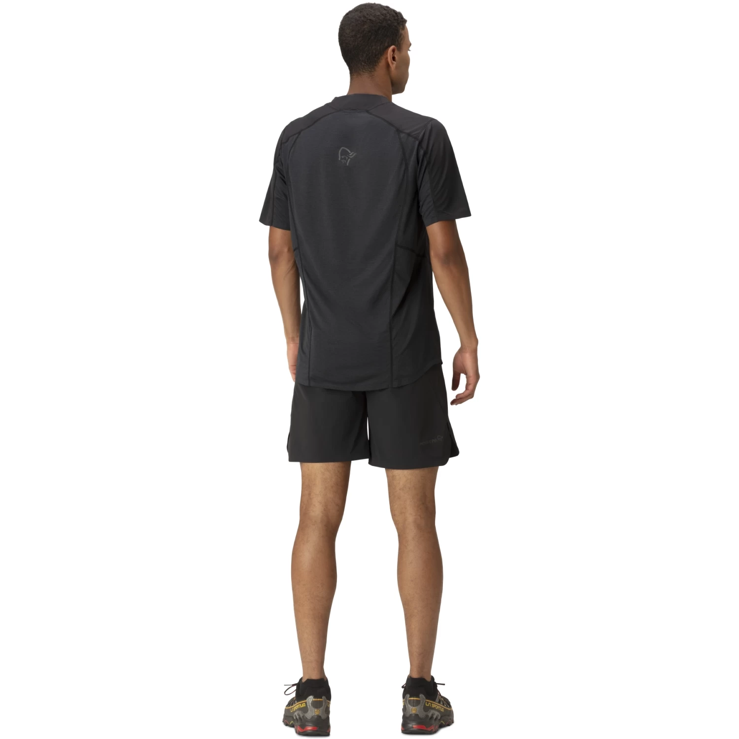 Norrona Senja Equaliser Lightweight T-shirt Men - Caviar 5 Norrona Senja Equaliser Lightweight T-shirt Men - Caviar - Image 5