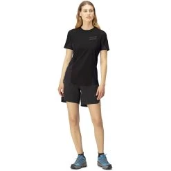 Norrona Senja Equaliser Lightweight T-shirt Women - Caviar 8 Norrona Senja Equaliser Lightweight T-shirt Women - Caviar -Norrona norrona senja equaliser lightweight t shirt women caviar model 1 1399833