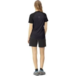 Norrona Senja Equaliser Lightweight T-shirt Women - Caviar 9 Norrona Senja Equaliser Lightweight T-shirt Women - Caviar -Norrona norrona senja equaliser lightweight t shirt women caviar model 2 1399834